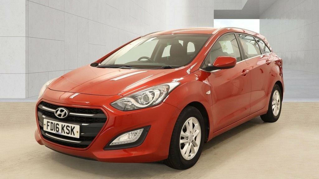 Hyundai I30 1.6L Se Red #2