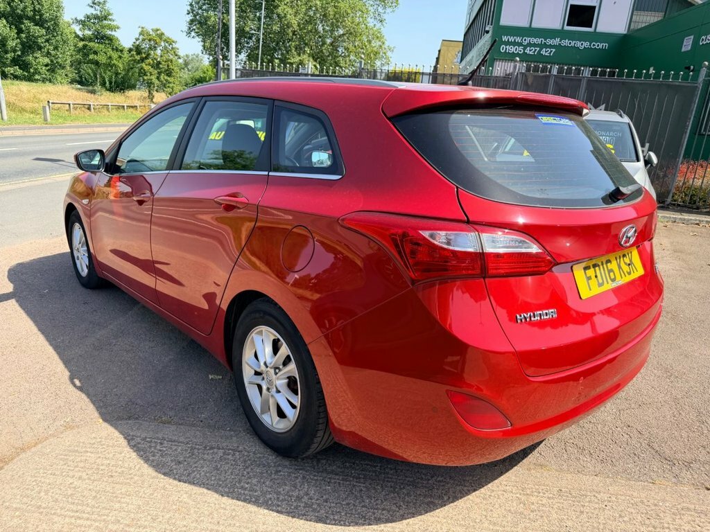 Hyundai I30 1.6L Se FD16KSK Red #6