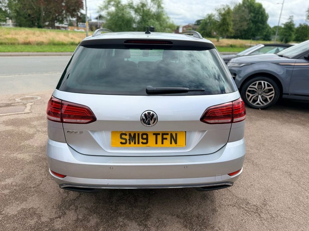Volkswagen Golf 1L Match Silver #5