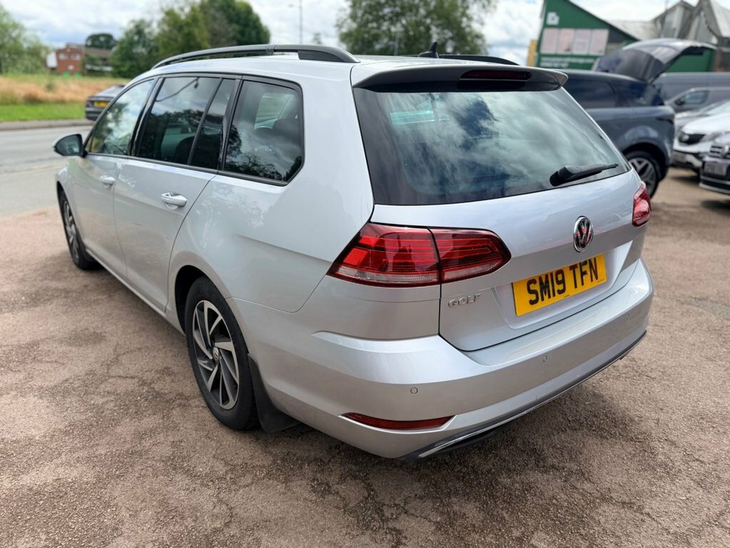 Volkswagen Golf 1L Match Silver #6