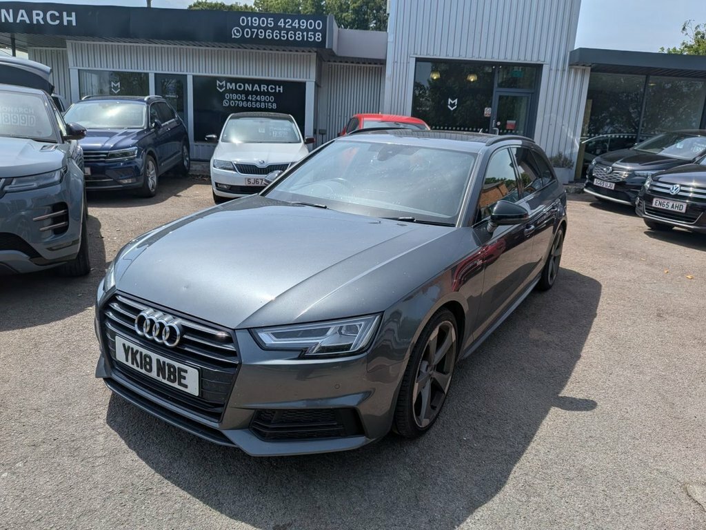 Audi A4 Avant 2L Black Edition Grey