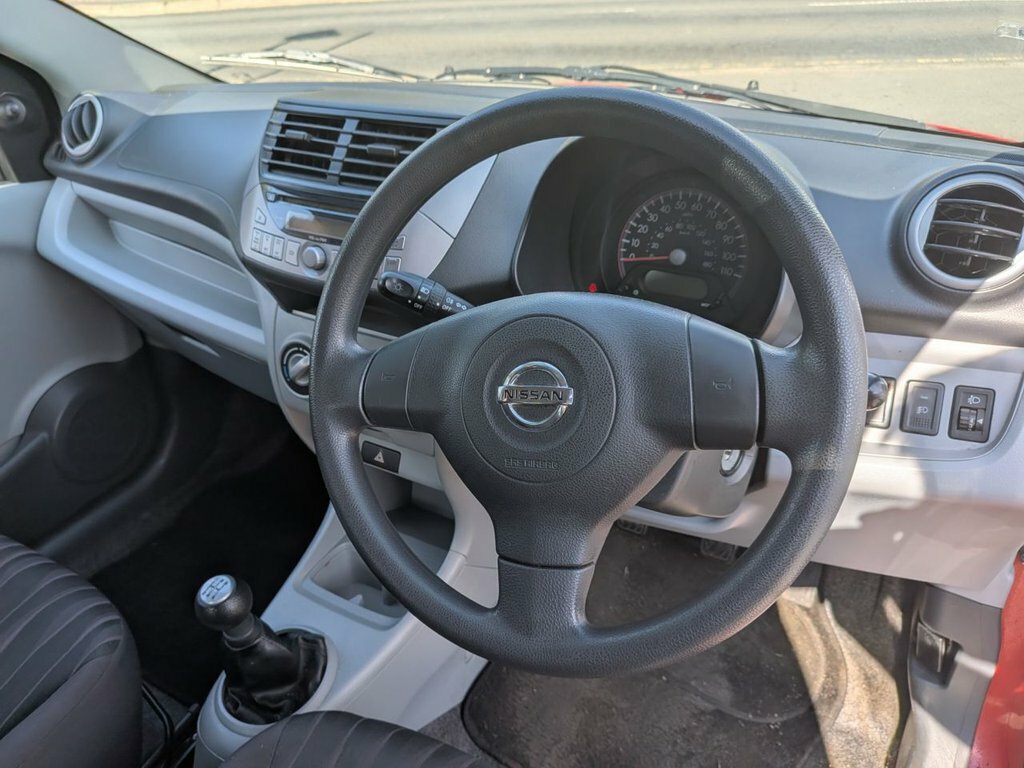 Nissan Pixo 1.0 N-tec White #10