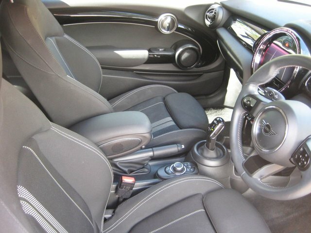 Mini Hatch 2.0 Cooper S Classic Hatchback Steptron KM72EEY Grey #2