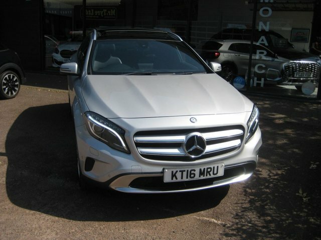 Mercedes-Benz GLA Class 2.1 Gla200d Sport Premium Plus Suv 7G Silver #5