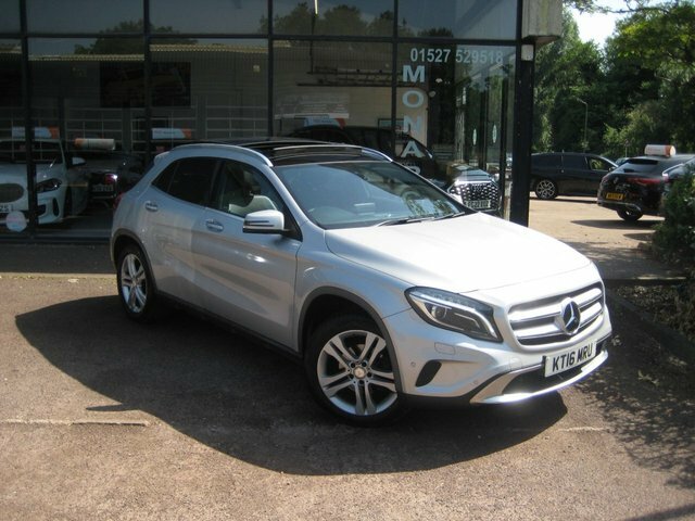 Mercedes-Benz GLA Class 2.1 Gla200d Sport Premium Plus Suv 7G Silver