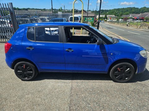 Skoda Fabia Level 1 Htp WJ59KFW Blue #4