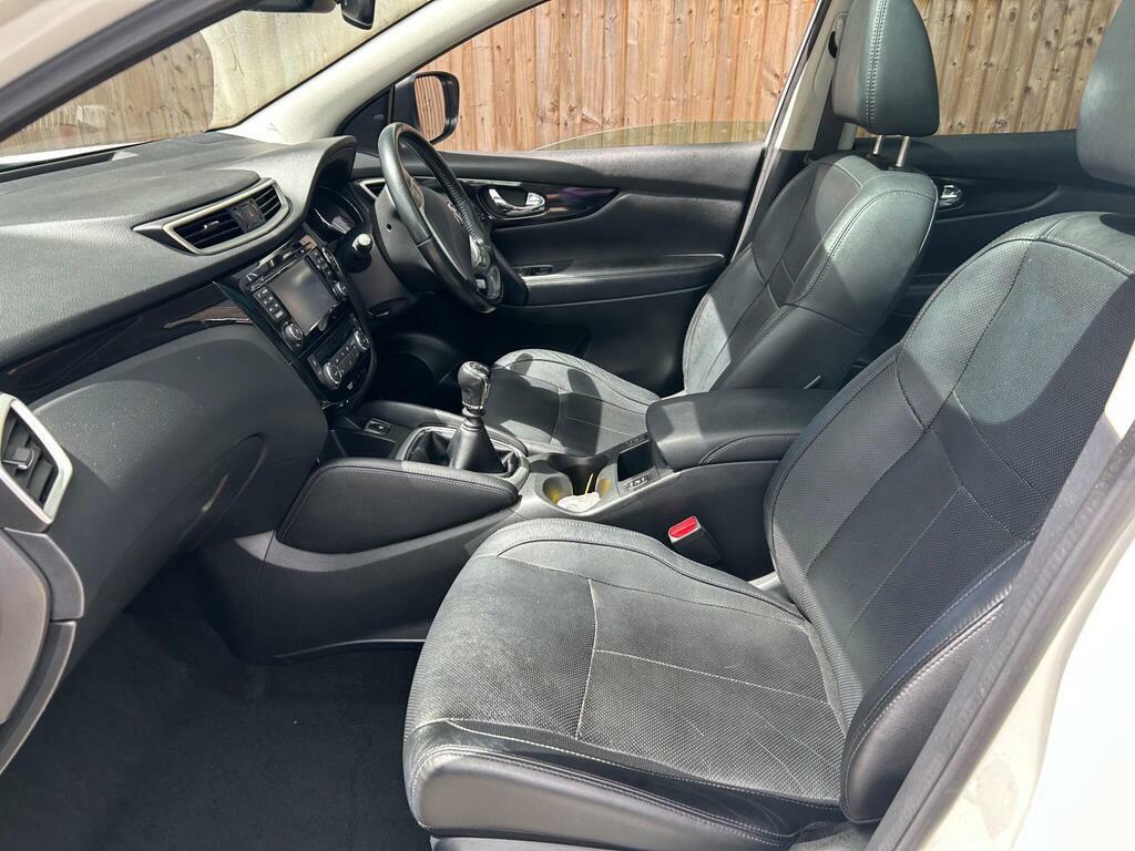 Nissan Qashqai 1.6 Dig-t Tekna 2Wd Euro 6 S S White #4