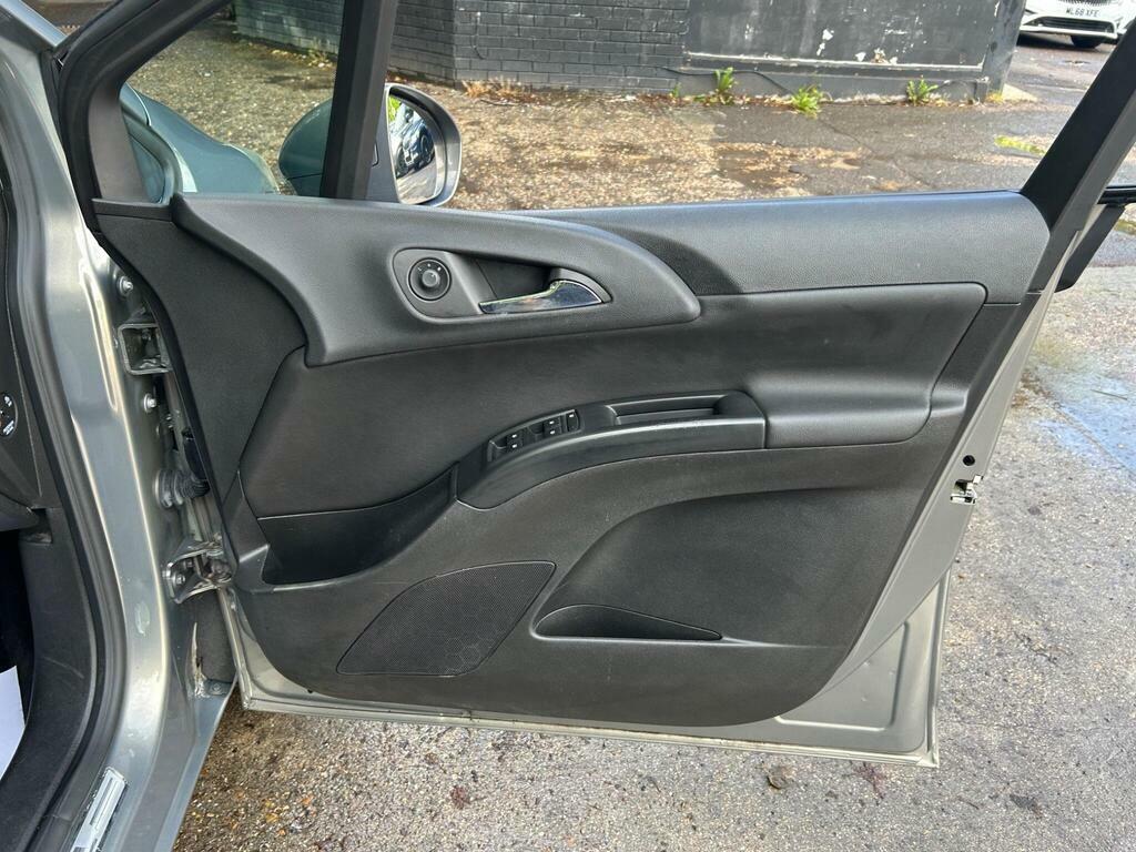 Vauxhall Meriva Se Blue #32