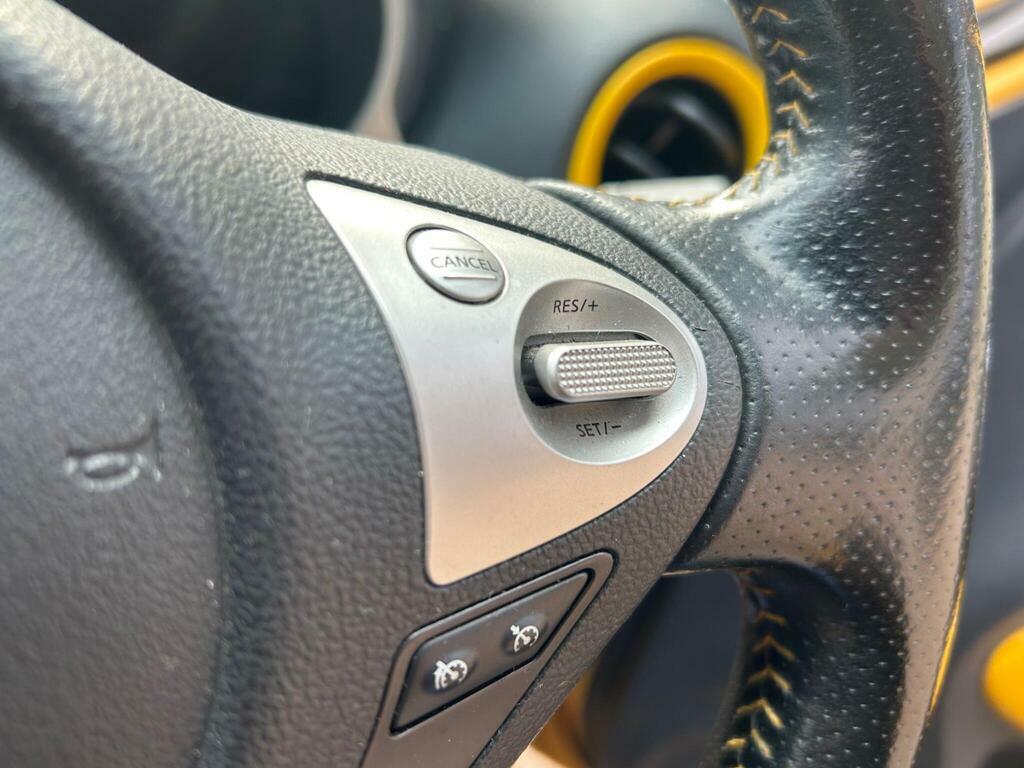 Nissan Juke Tekna Dig-t Red #21