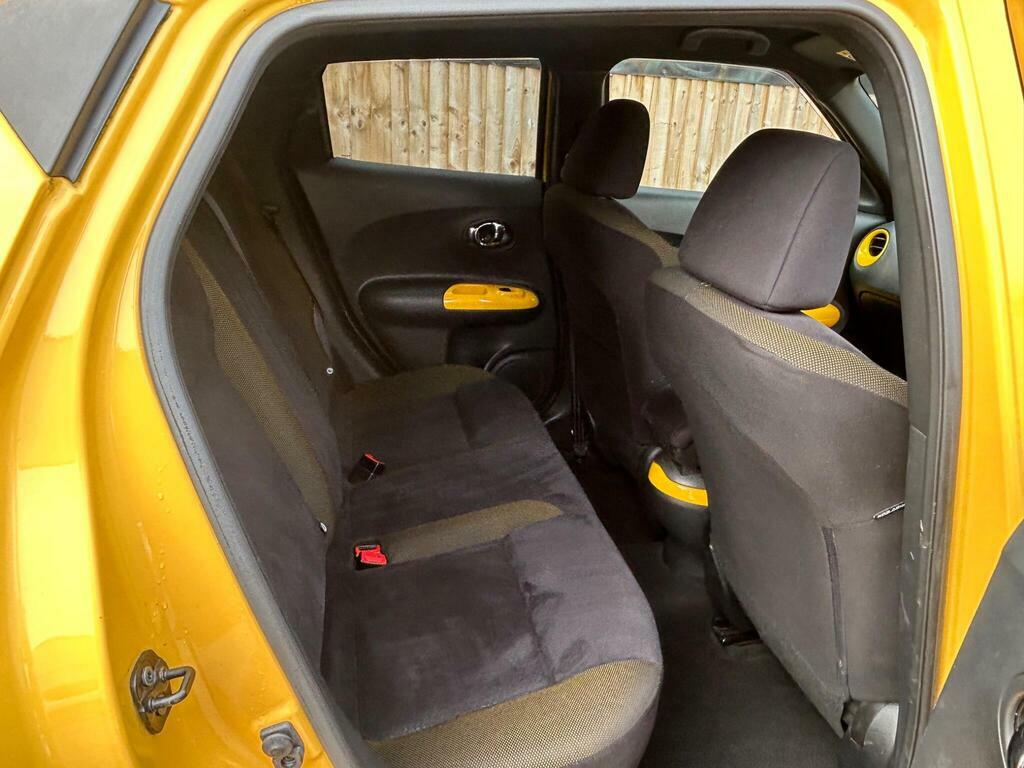 Nissan Juke Tekna Dig-t Red #31