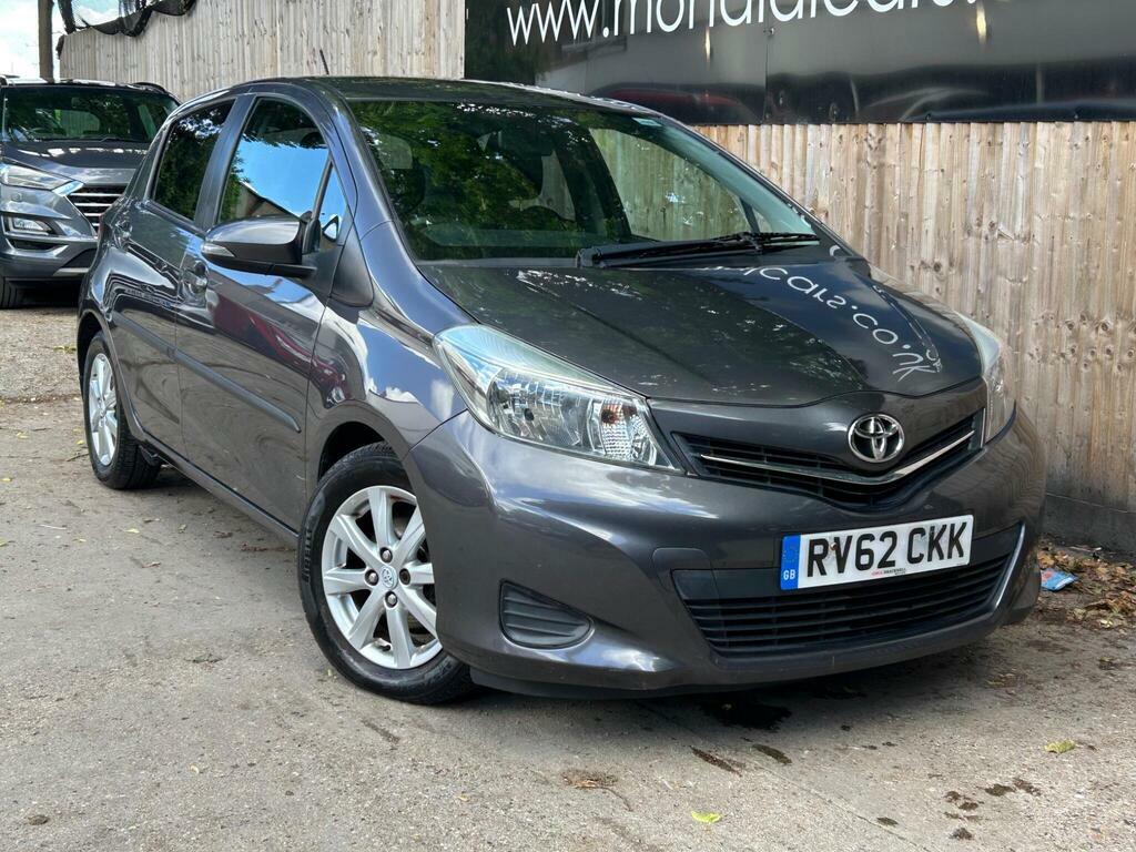 Toyota Yaris Automatic White #11
