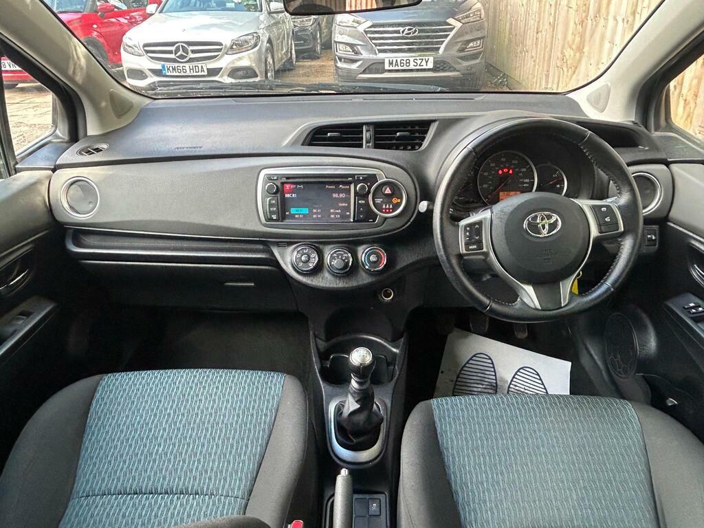 Toyota Yaris Automatic White #23