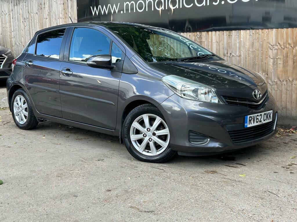 Toyota Yaris Automatic White #8