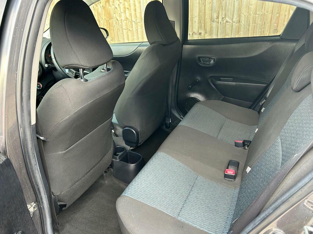 Toyota Yaris Automatic White #26