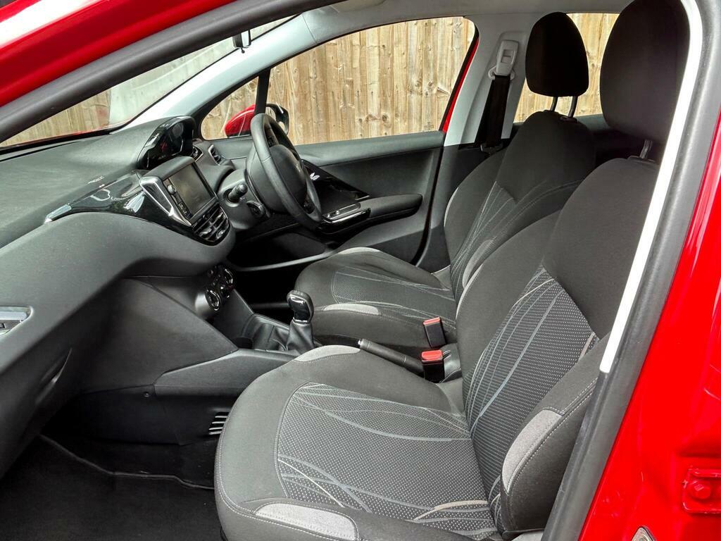 Peugeot 208 1.2 Vti Puretech Active Euro 5 Red #4