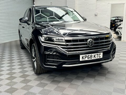 Volkswagen Touareg 3.0 Tdi V6 Black