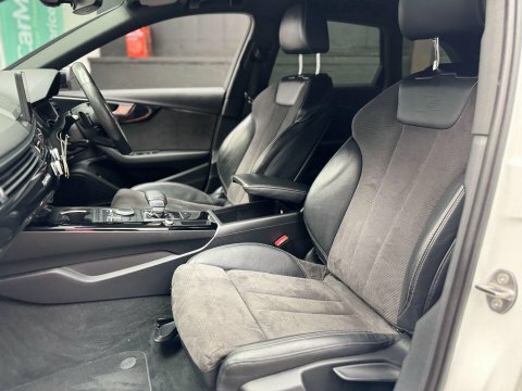 Audi A4 2.9 Rs 4 Tfsi Quattro Carbon Edition 444 Bhp Black #48