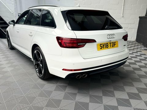 Audi A4 2.0 Tdi Black White #5