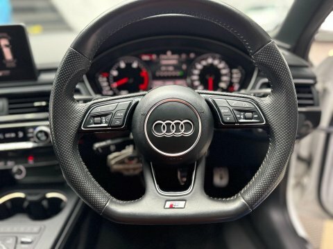 Audi A4 2.9 Rs 4 Tfsi Quattro Carbon Edition 444 Bhp Black #46