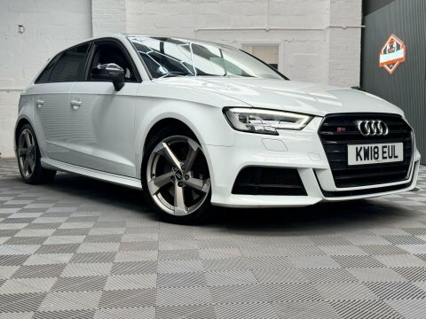 Audi S3 2.0 Tfsi Black White #2