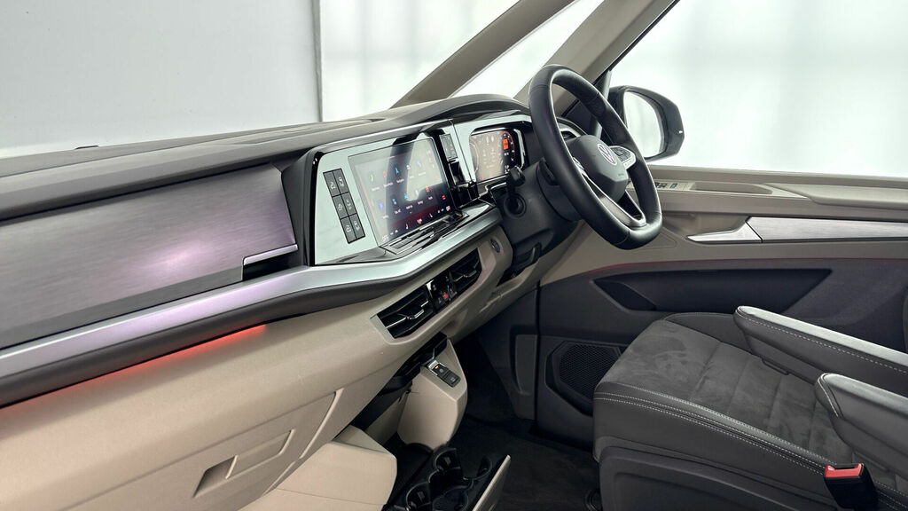 Volkswagen California 2.0 Tdi Ocean Dsg Euro 6 4-Door WO25JZP Silver #2