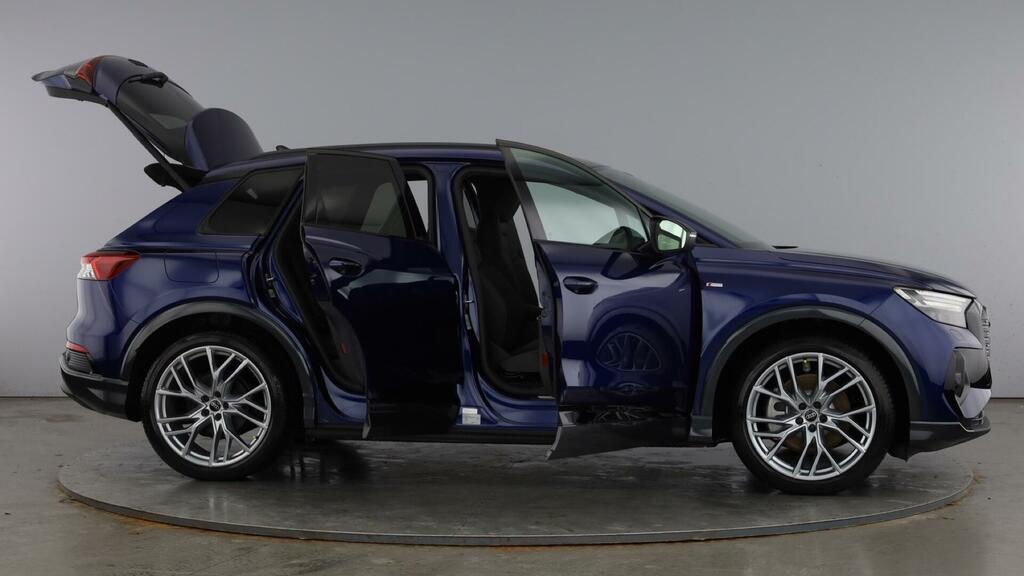 Audi Q4 E Tron 45 Black Edition 5-Door 82Kwh Blue #6