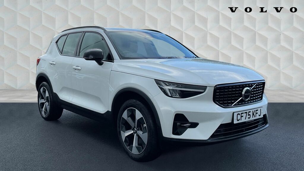 Volvo XC40 2.0 B4 Mhev Plus Dark Dct Euro 6 5-Door White