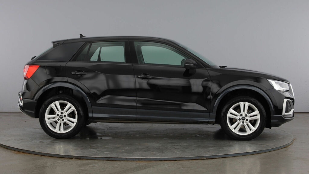 Audi Q2 Tfsi Cod 35 Sport S Tronic Euro 6 5-Door FD73YWR Black #4