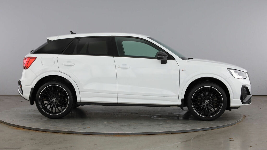 Audi Q2 1.0 Tfsi 30 Black Edition Euro 6 5-Door White #4