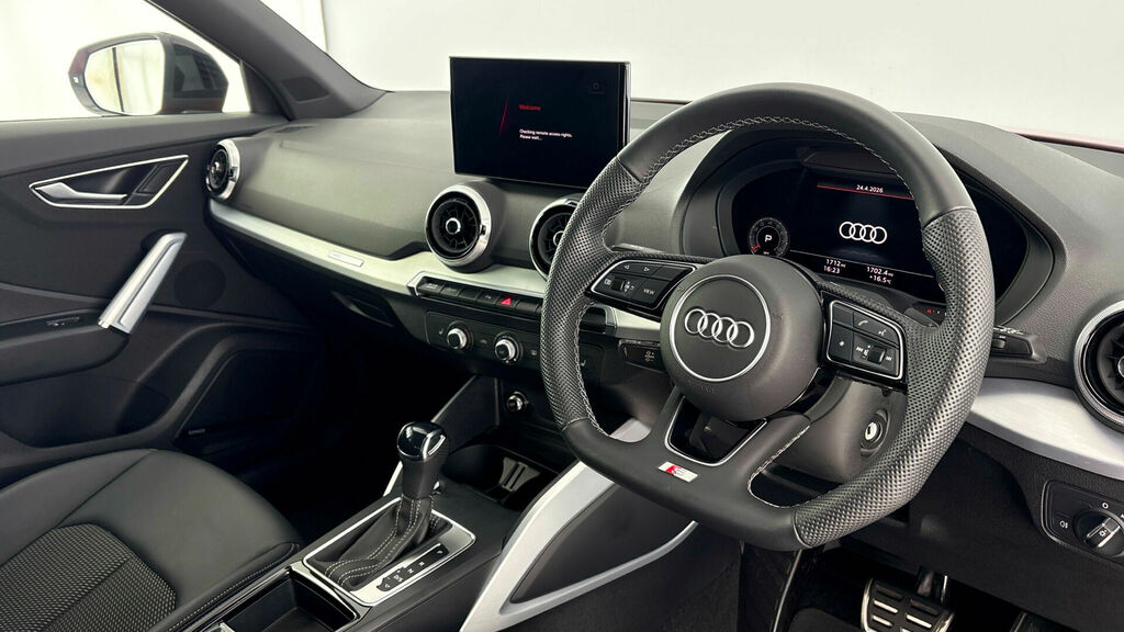 Audi Q2 Tfsi Cod 35 Black Edition S Tronic Euro 6 5-Door Red #6