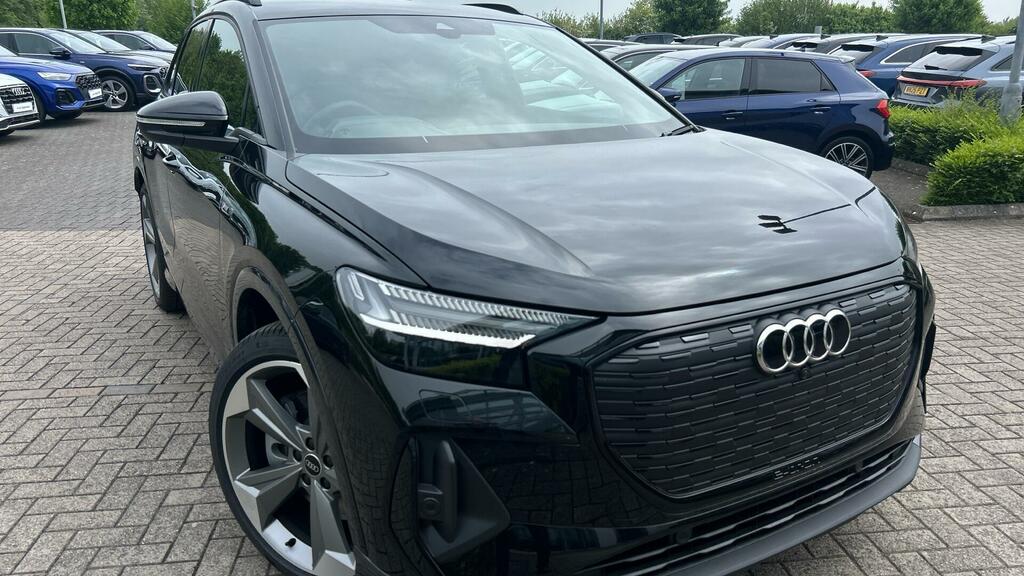 Audi Q4 E Tron 45 Black Edition 5-Door 82Kwh Black #6
