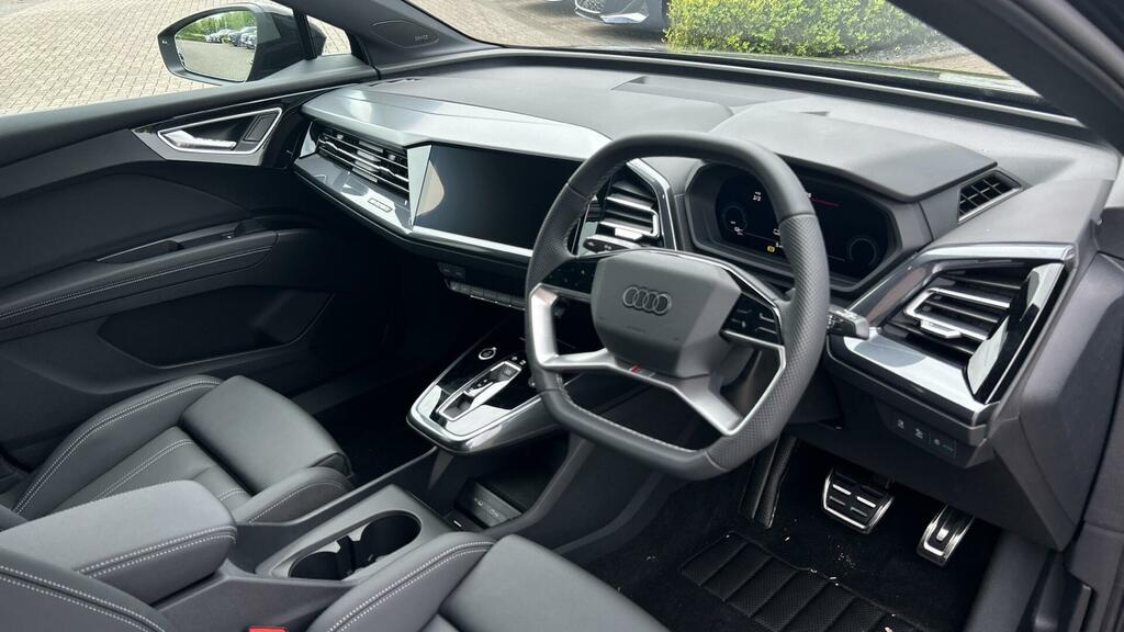 Audi Q4 E Tron 45 Black Edition 5-Door 82Kwh Black #5