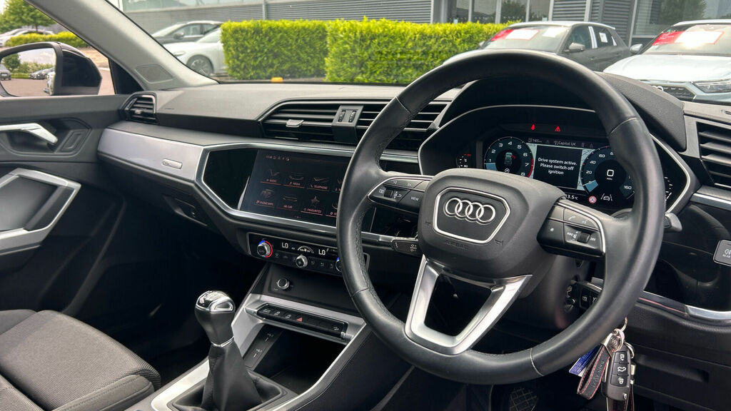 Audi Q3 Tfsi Cod 35 Sport Euro 6 5-Door WO21XYR Black #6