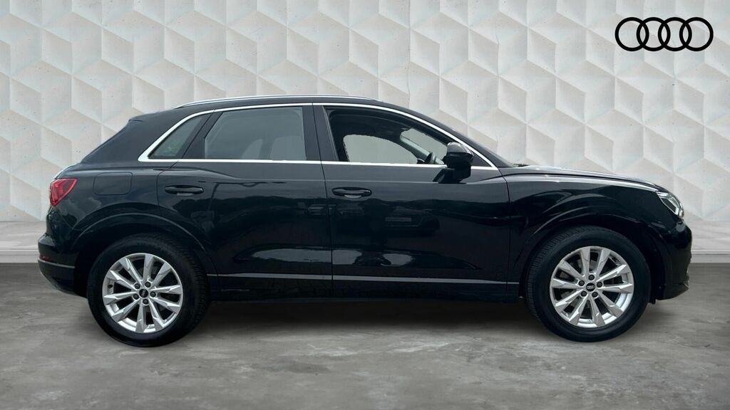 Audi Q3 Tfsi Cod 35 Sport Euro 6 5-Door WO21XYR Black #4