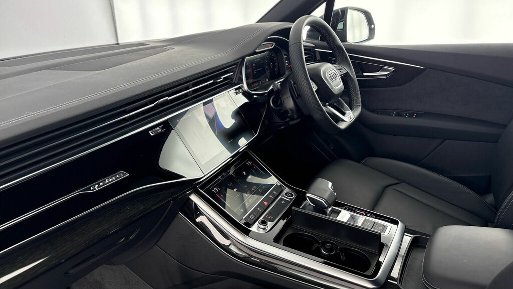 Audi Q7 3.0 Tdi V6 Black Edition Tiptronic Quattro Euro 6 KM75CZF Black #2