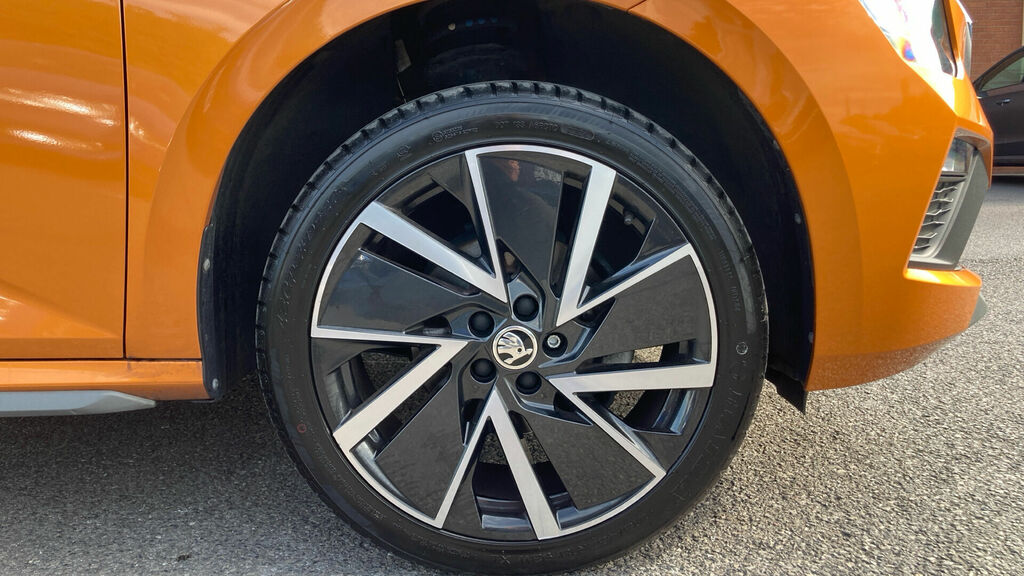 Skoda Kamiq 1.0 Tsi Se L Dsg Euro 6 5-Door VU74CYW Orange #5