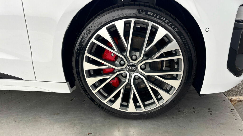 Audi A6 E-tron Avant 100Kwh Performance Edition 1 5-Door KM75NDK White #5