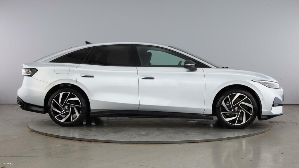 Volkswagen ID.7 Pro S 86Kwh Match Plus Fastback 5-Door Silver #3