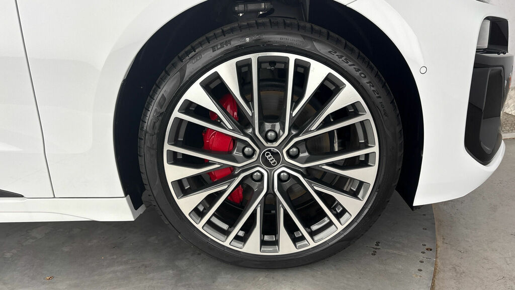 Audi A6 E-tron Avant 100Kwh Performance Edition 1 5-Door White #5