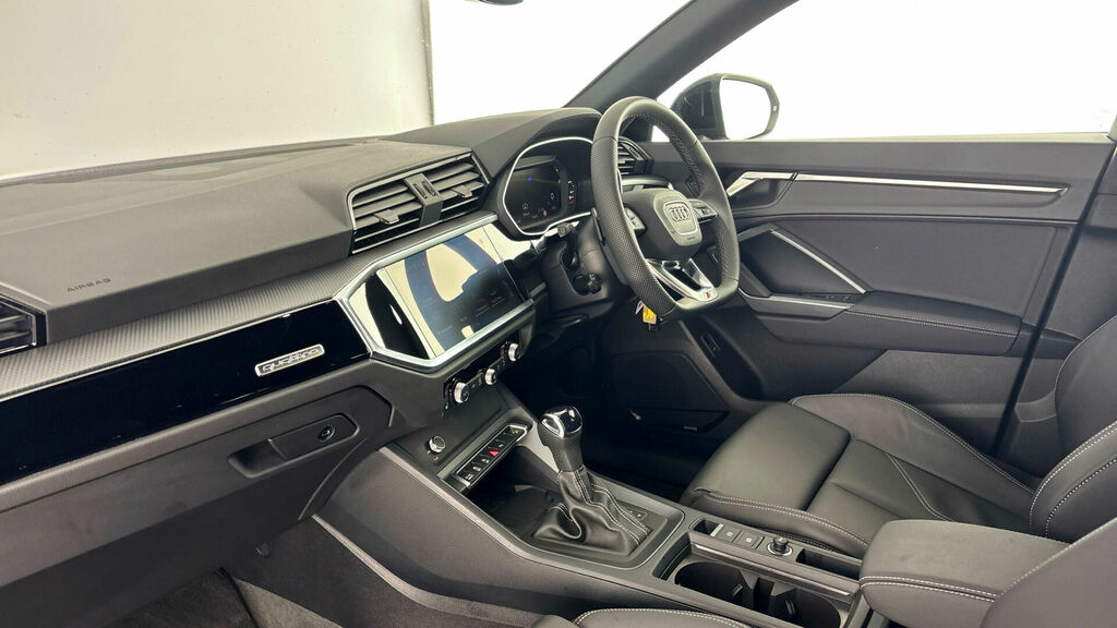 Audi Q3 2.0 Tfsi 40 Black Edition Sportback S Tronic Quatt WV75UXD Black #2