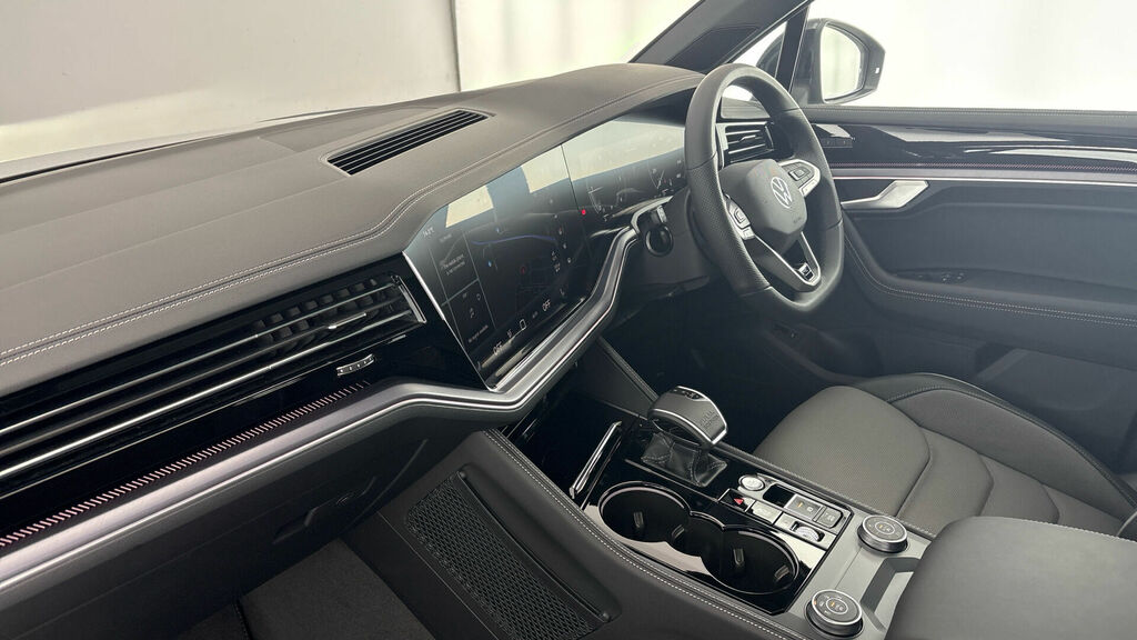 Volkswagen Touareg 3.0 V6 Tdi Final Edition Tiptronic 4Motion Euro 6 WR26YRN Black #2