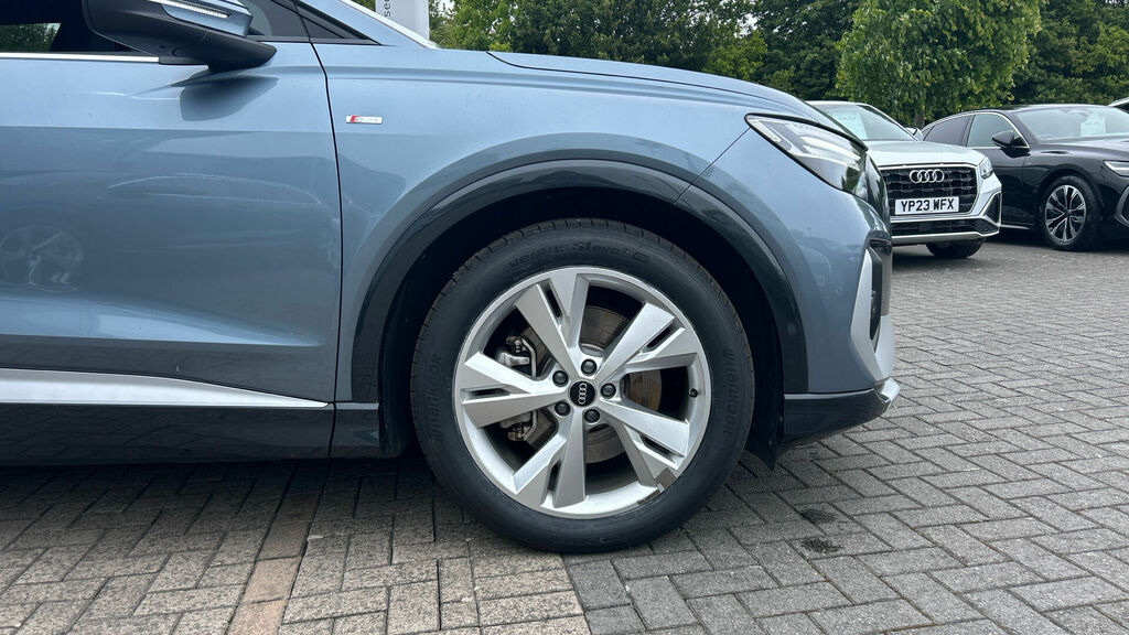 Audi Q4 E Tron 45 S Line 5-Door 82Kwh KY25CHF Blue #5
