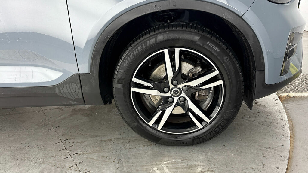 Volvo XC40 2.0 B3 Mhev Plus Dark Dct Euro 6 5-Door CU72FBZ Grey #5