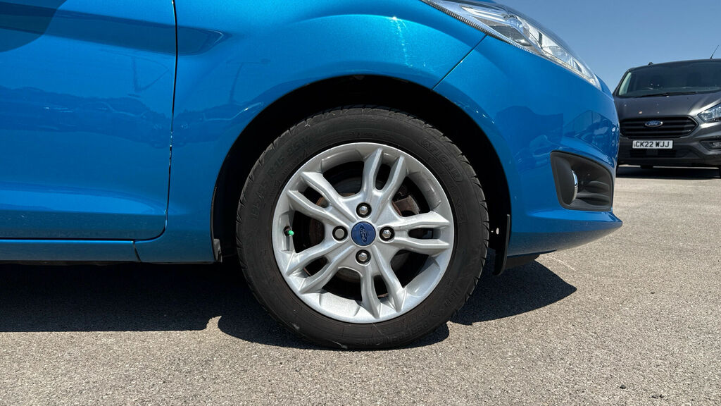 Ford Fiesta 1.0T Ecoboost Zetec Euro 6 5-Door CF66JJK Blue #5