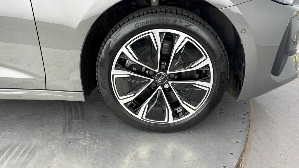 Audi A5 Avant 2.0 E-hybrid5.9kwh Technik S Tronic Quattro KS25OZO Grey #5