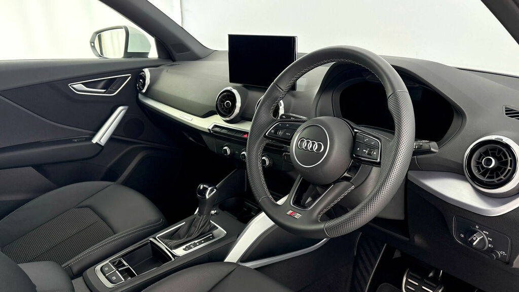 Audi Q2 Tfsi Cod 35 S Line S Tronic Euro 6 5-Door KN75HHA White #6