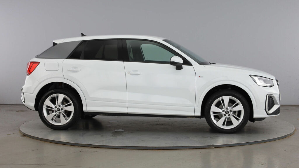 Audi Q2 Tfsi Cod 35 S Line S Tronic Euro 6 5-Door KN75HHA White #4