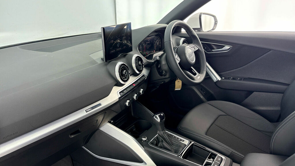 Audi Q2 Tfsi Cod 35 S Line S Tronic Euro 6 5-Door KN75HHA White #2