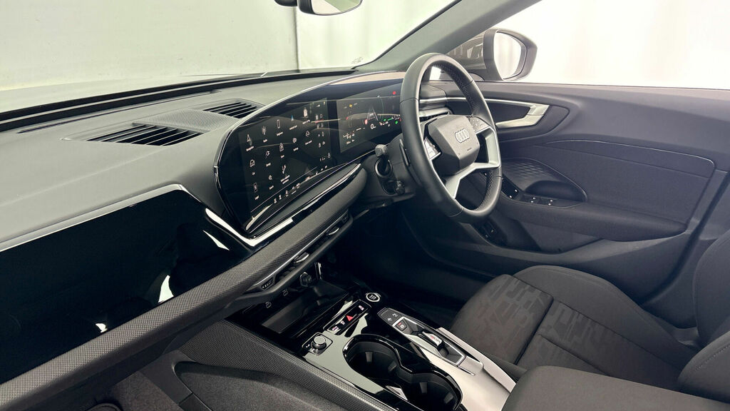 Audi A5 Avant 2.0 E-hybrid5.9kwh Technik S Tronic Quattro KS25OZA Grey #2