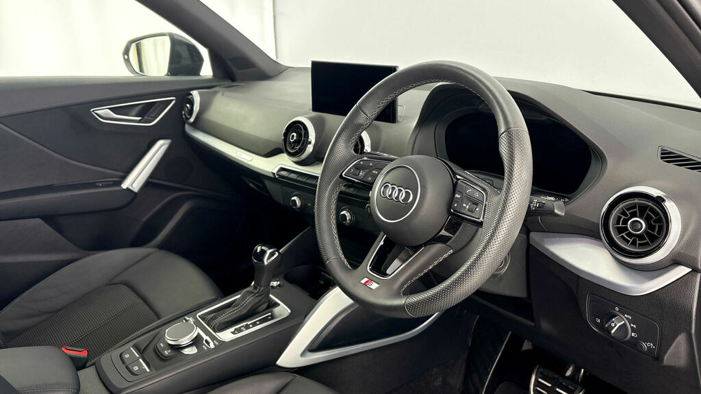 Audi Q2 Tfsi Cod 35 S Line S Tronic Euro 6 5-Door WN24YSU Grey #6